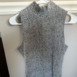 Women’s Express crew neck blouse